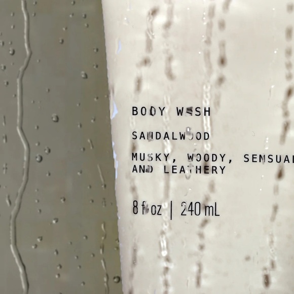 Sandalwood Body Wash by Minim LA - Picture 3 of 4